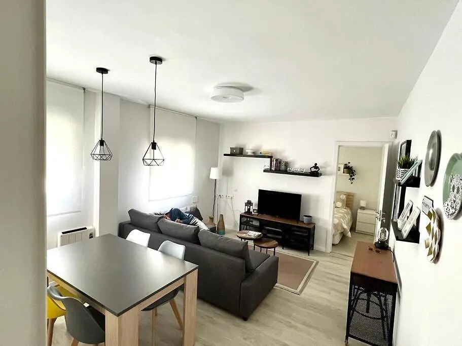 Cómodo y acogedor apartamento-1